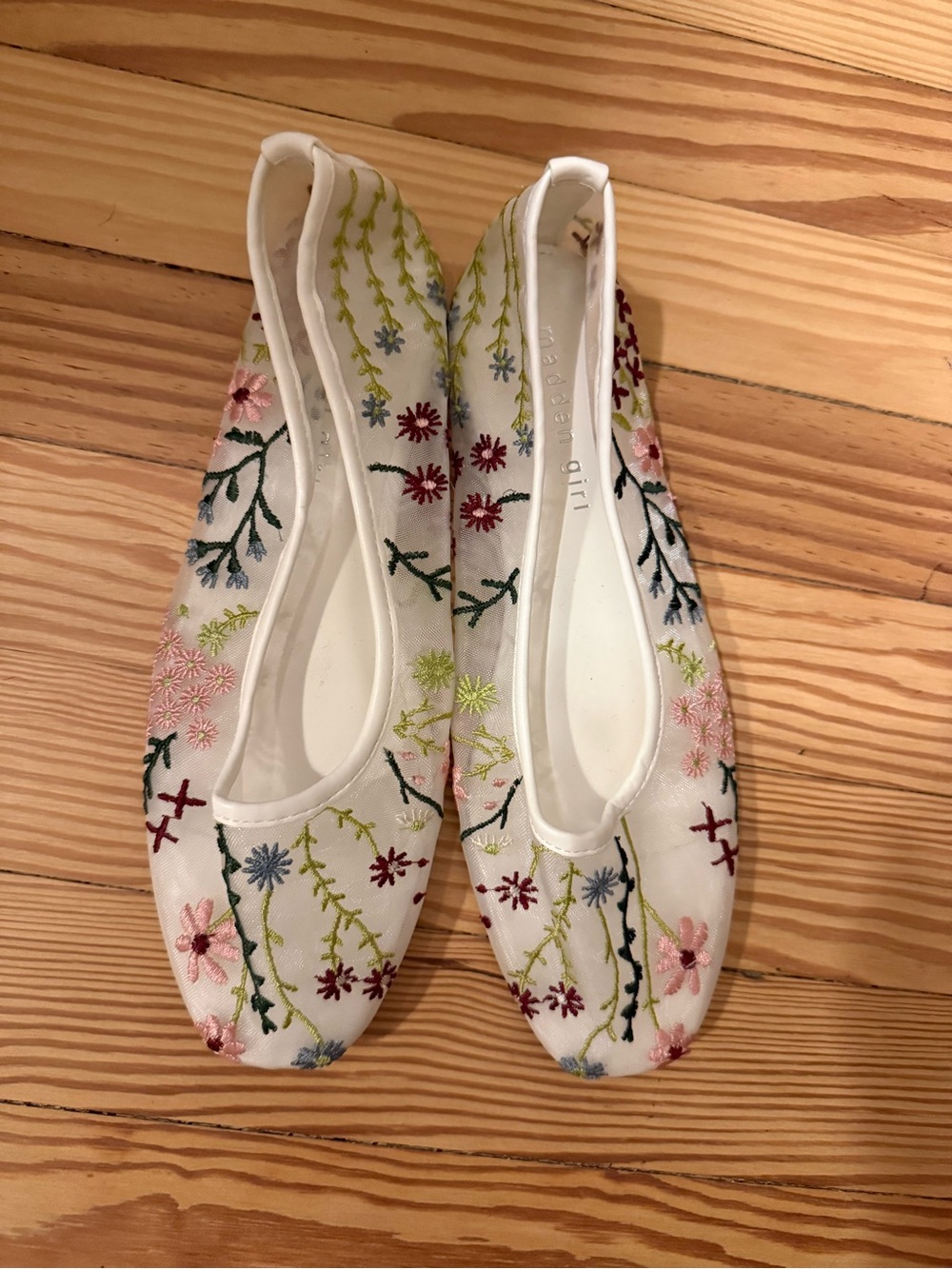 Madden Girl White Floral Embroidered Ballet Flats